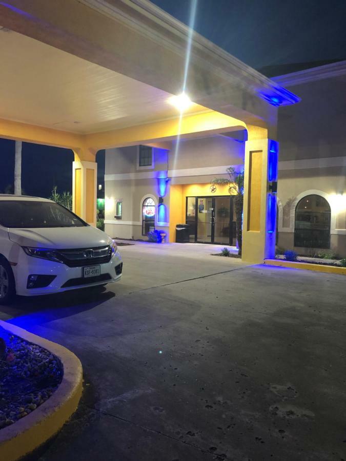 Los Fresnos Inn And Suites Exteriér fotografie